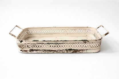 Vassoio in metallo color crema anticato